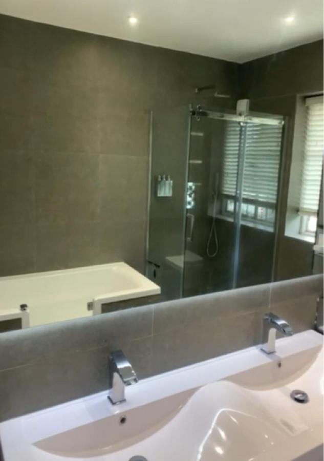 Wandsworth, South London Deluxe King Room 1 Exterior foto